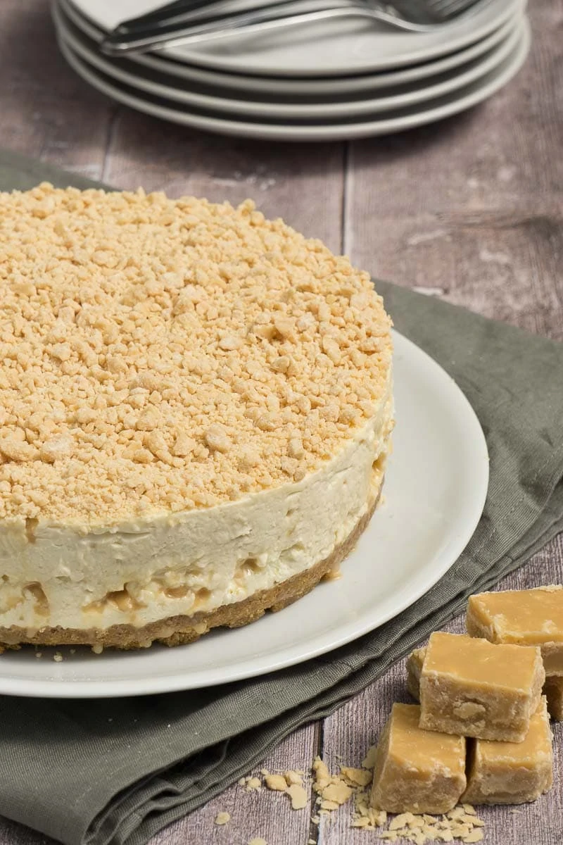 Scottish Tablet Cheesecake Recipe - Tablet Cheesecake and plates to serve