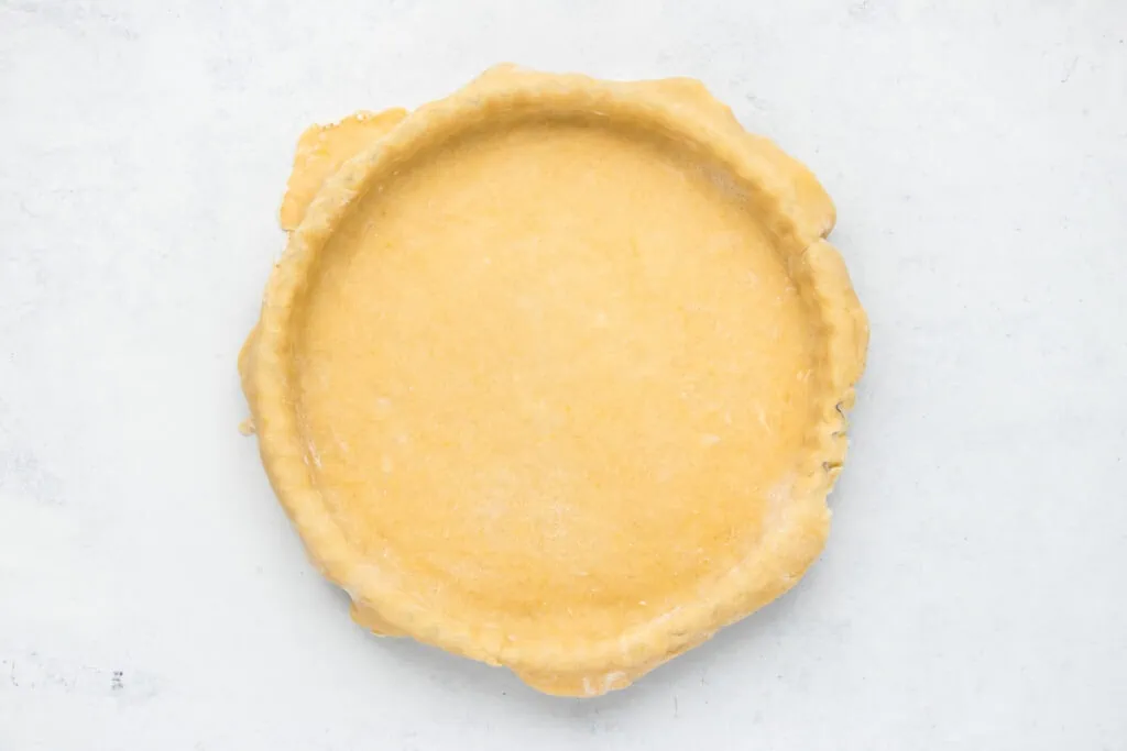 Buxton pudding - Pastry lining a tin