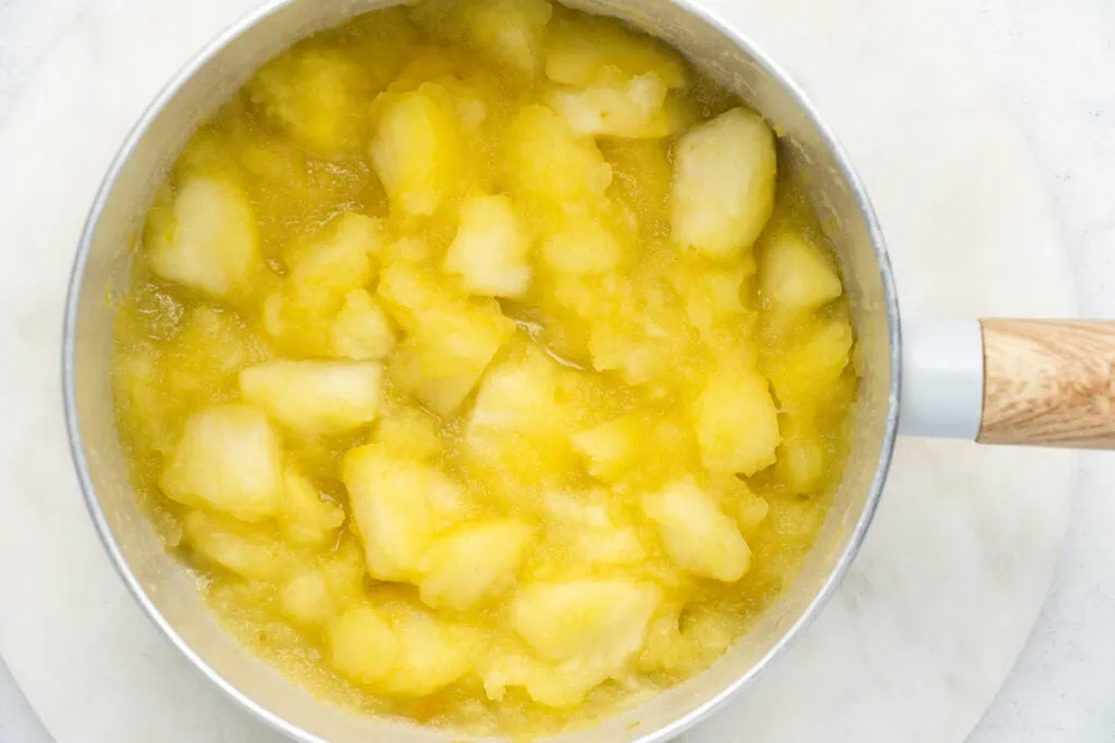 Eve's Pudding Apple Sponge Recipe - Apples chopped on a board