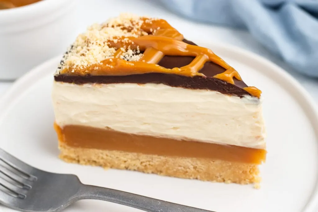 Millionaire's Cheesecake Recipe - Slice on a plate