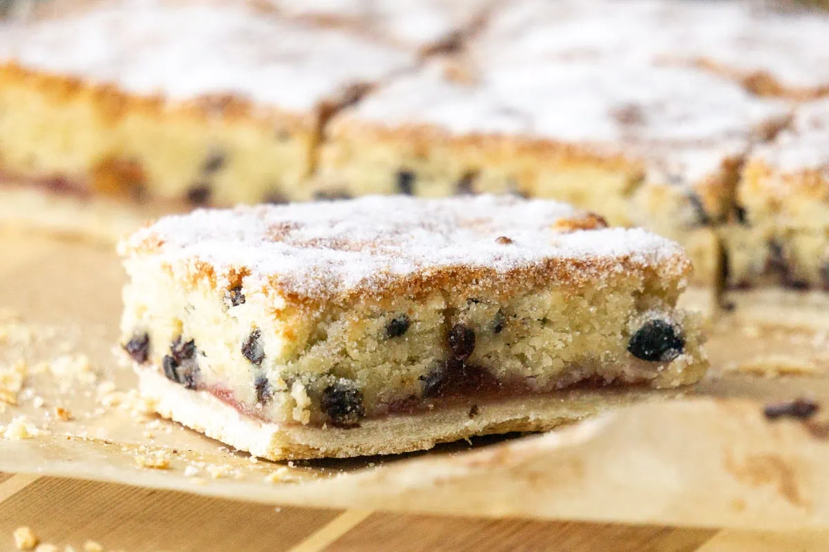 Slice Scotland Paradise Slice Recipe - Scottish Scran