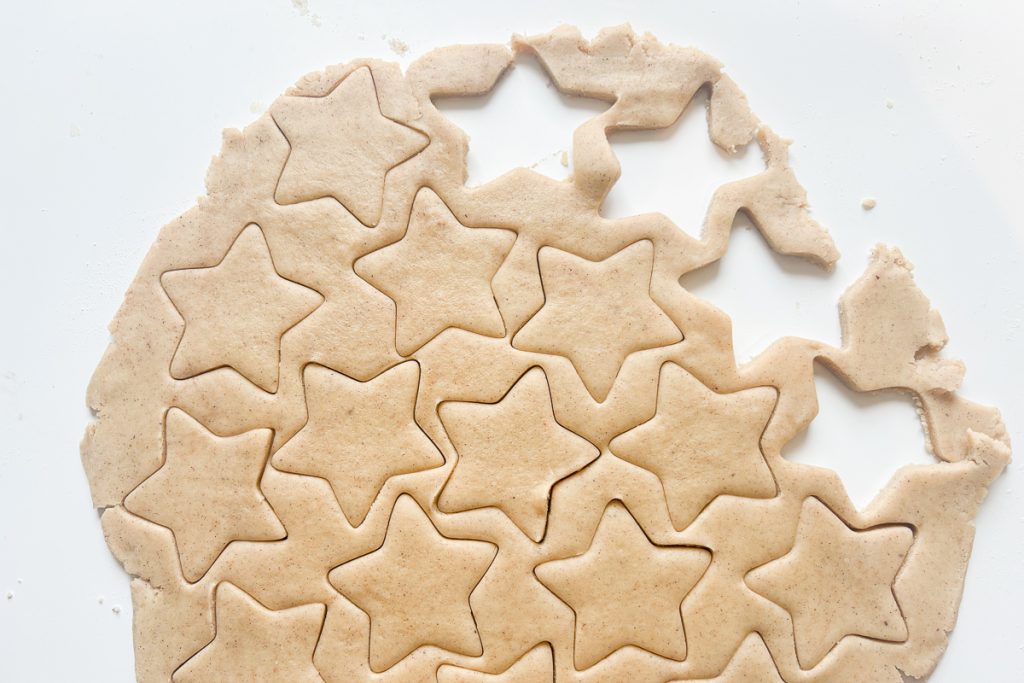 Spiced Christmas Shortbread Cookies Method